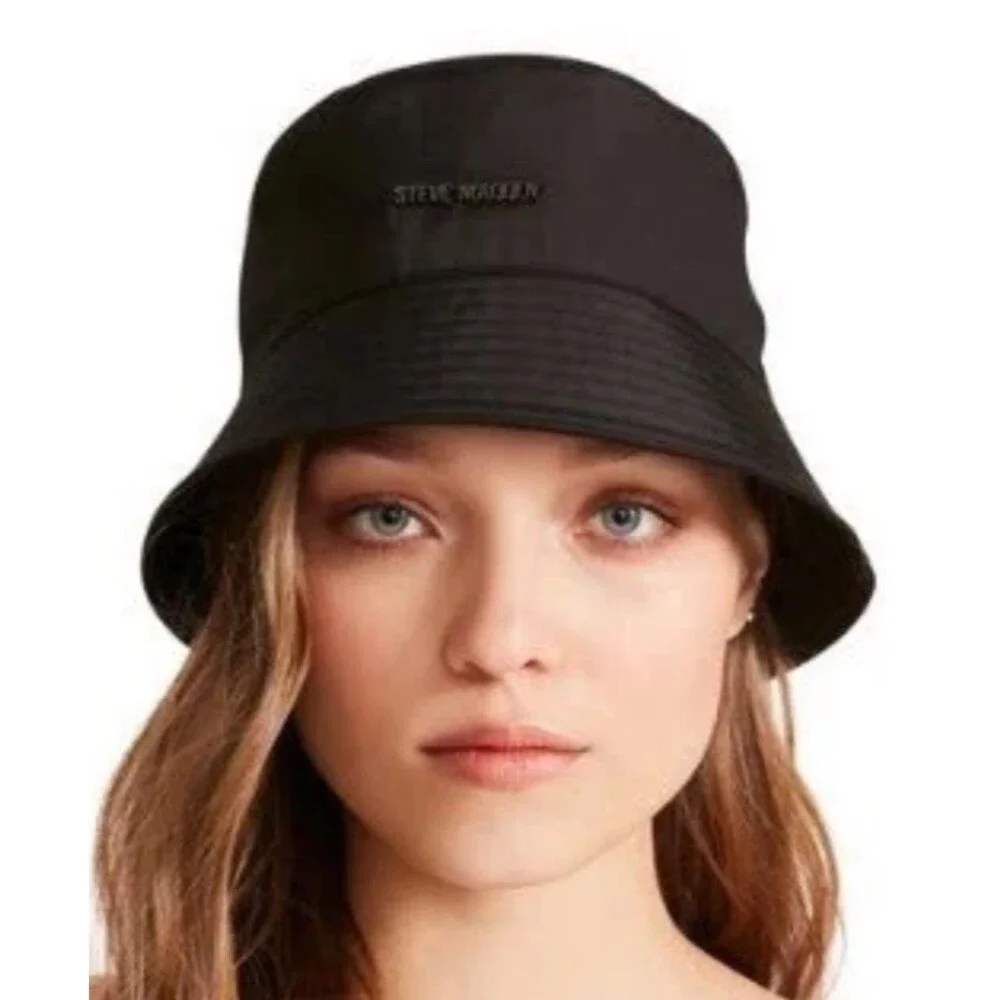 Steve Madden Black Bucket Hat Cap Metal Mold Brand Logo